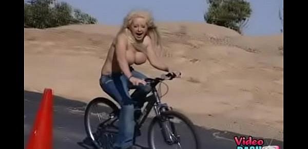  Hot Girl Bails Hard Off Bike